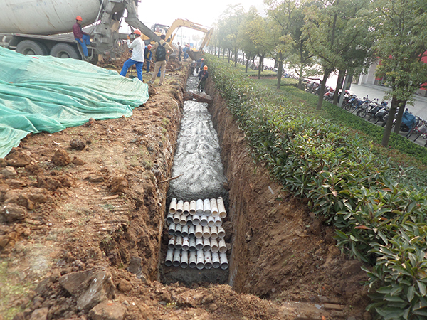 ͨ�Źܵ�ʩ��