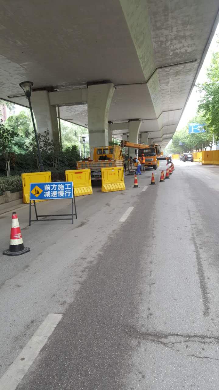 ͨ���żܰ�װ����