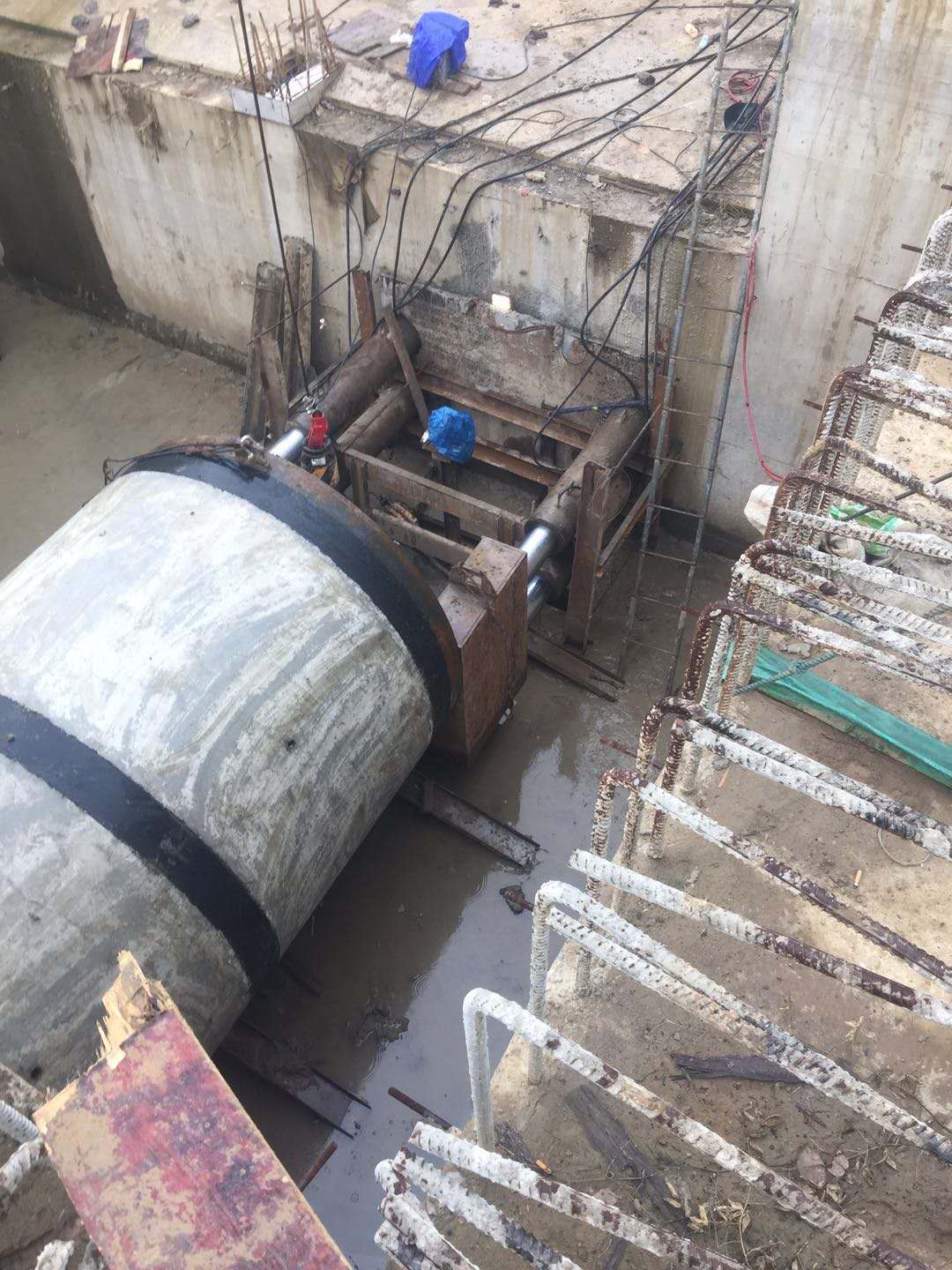 ��׾��ǿ��ڶ���